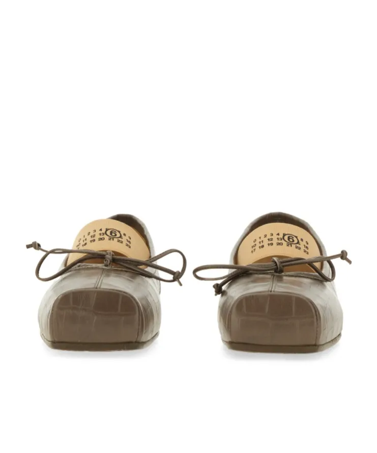 Mm6 Maison Margiela Embossed Square-Toe Flats