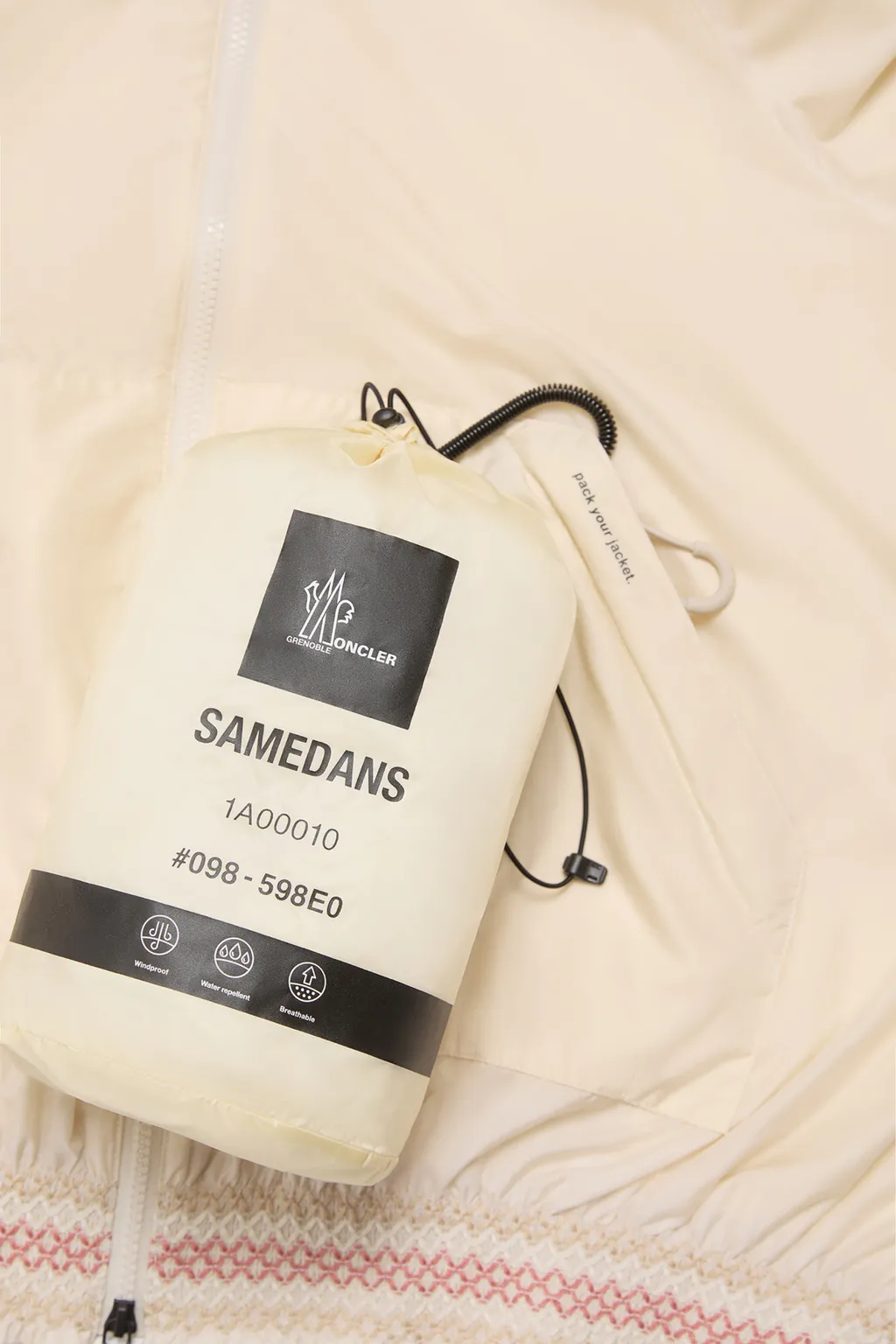 Samedans Packable Hooded Jacket