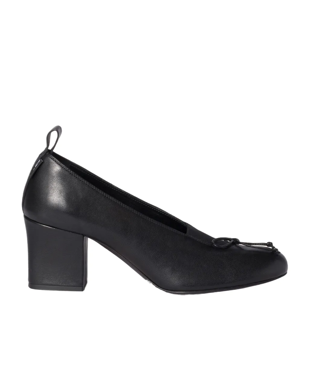 ÉLan Nappa Leather Pumps