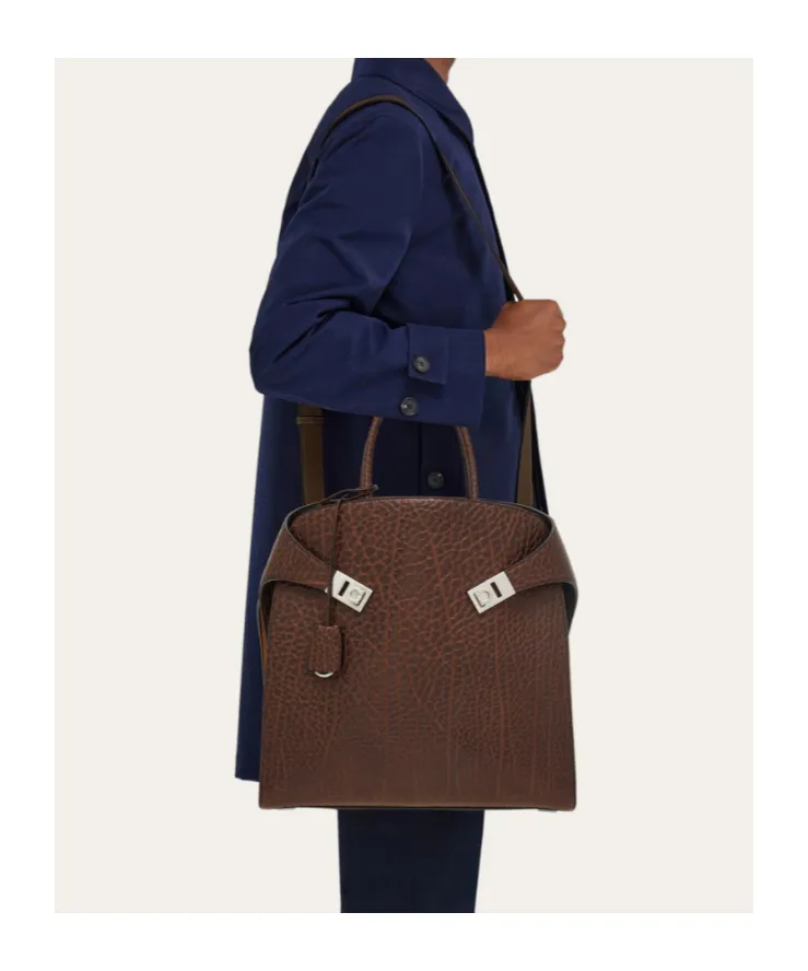 Hug Tote Bag