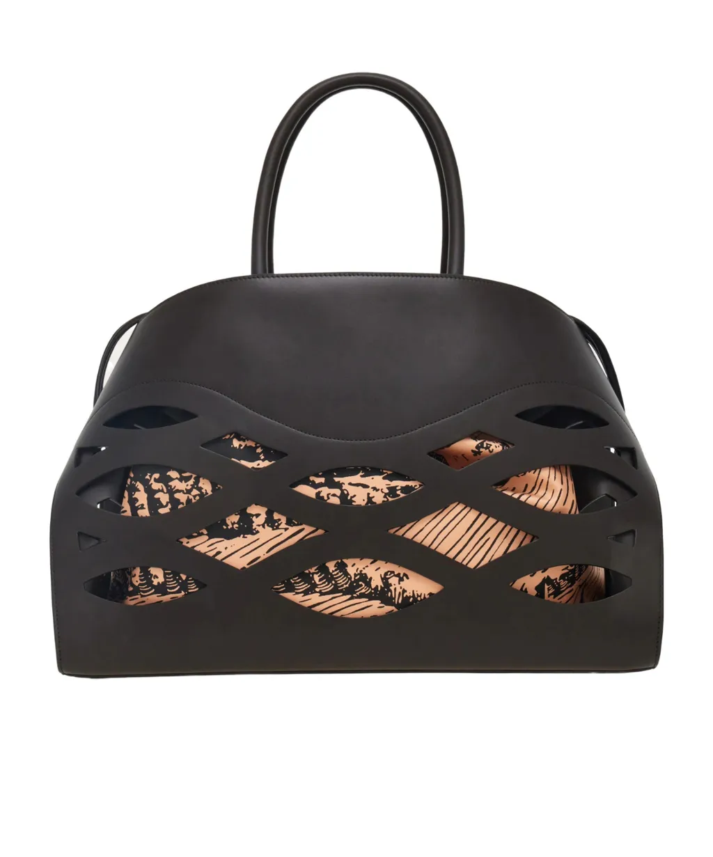 Back To Earth - Hug Handbag
