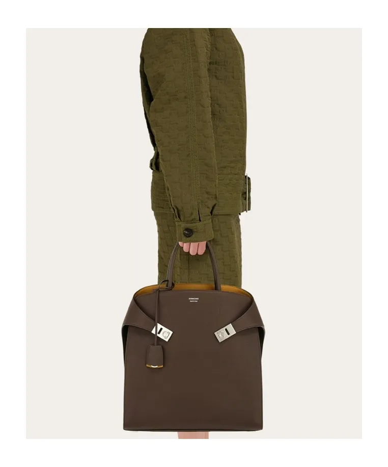 Hug Tote Bag