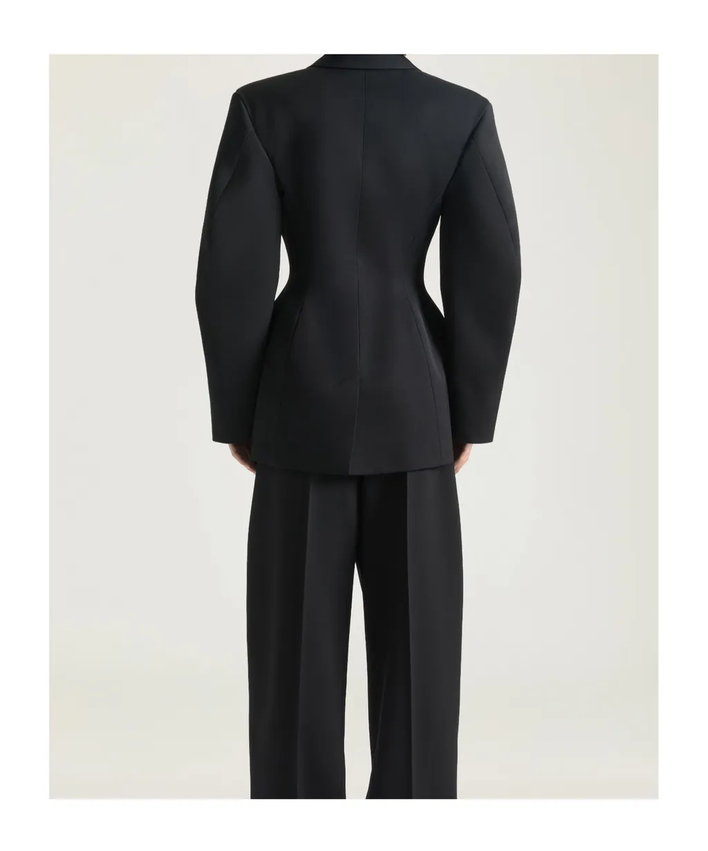 Givenchy	Cocoon Collared Buttoned Jacket