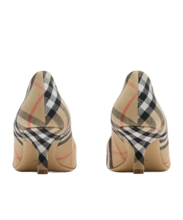Check Dame Pumps​