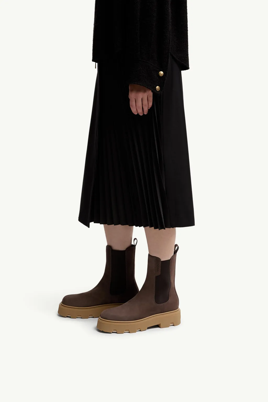 Aurea Nubuck Chelsea Boots