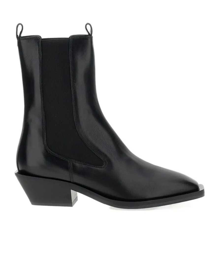 Leather Pointed-Toe Boots