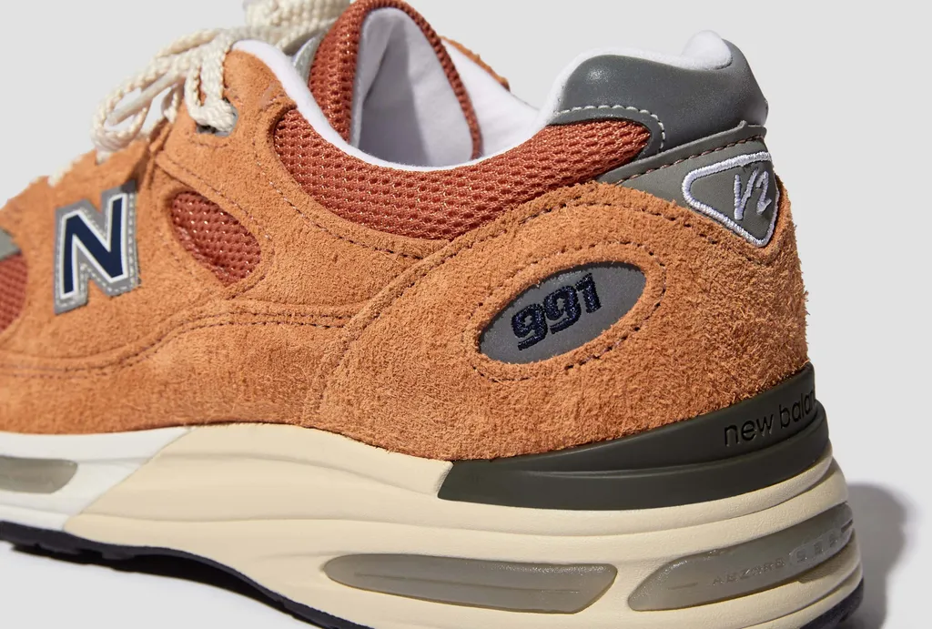 New Balance 991V2 Lace-Up Sneakers