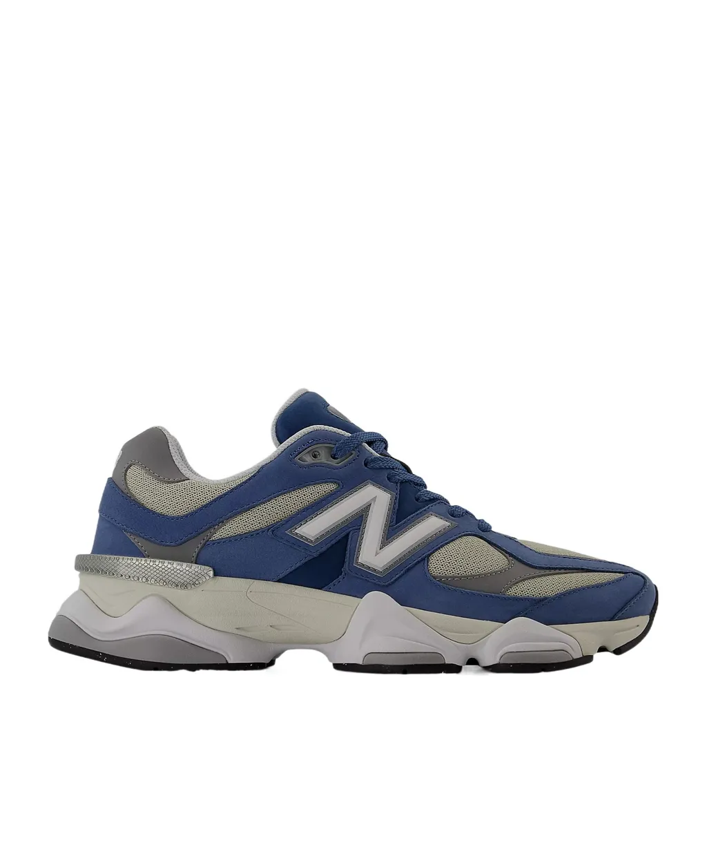 9060 Sneakers