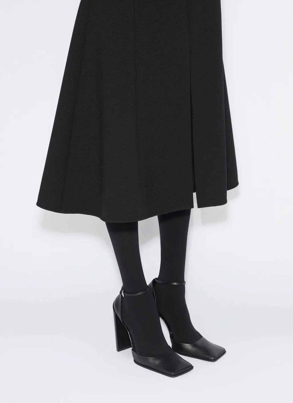 Alaa Slit Skirt