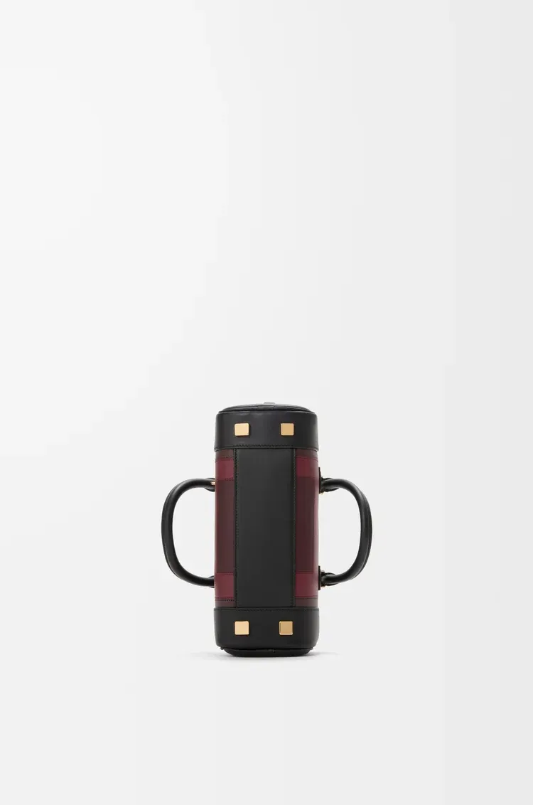 Amazona 23 Padlock-Detail Shoulder Bag
