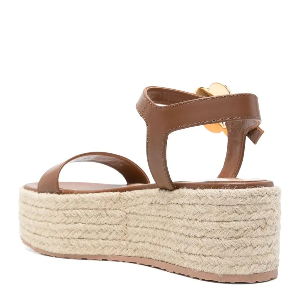 Open-Toe Flat Sandals