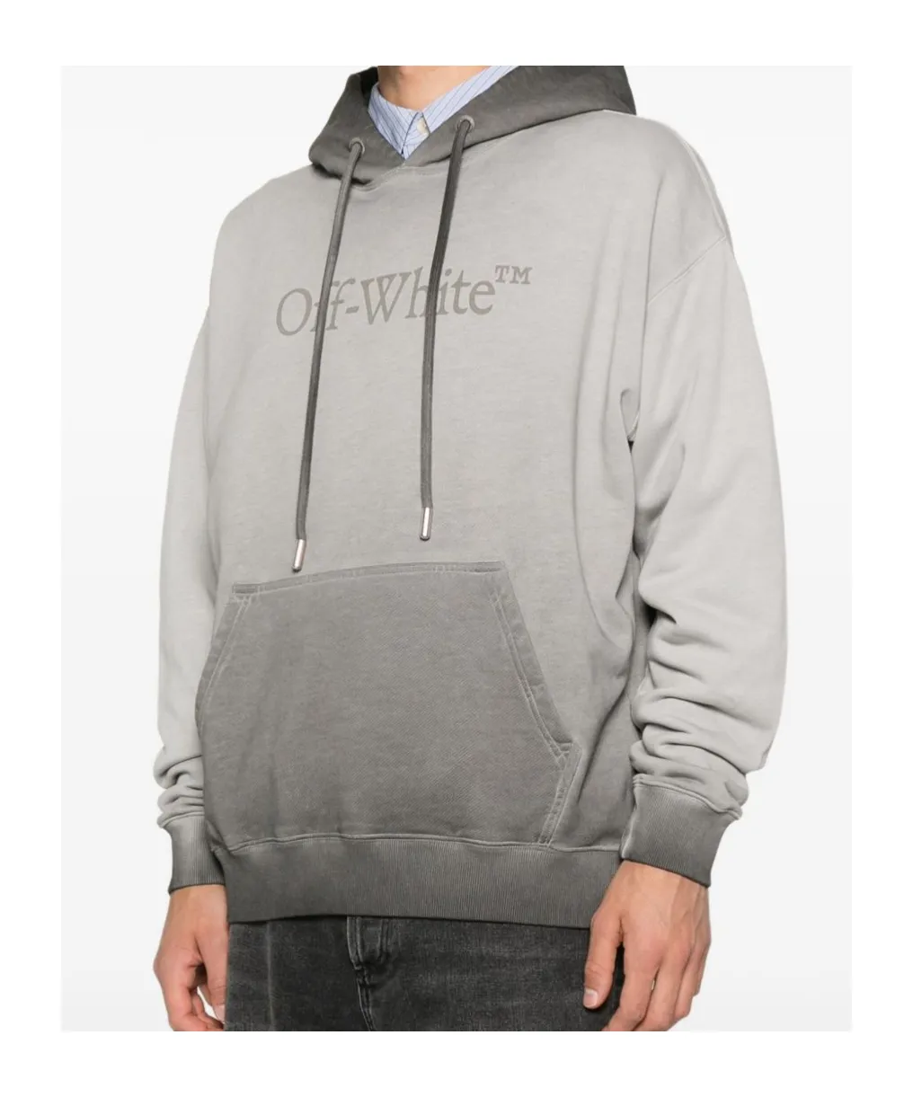 Long-Sleeved Sweatshirt