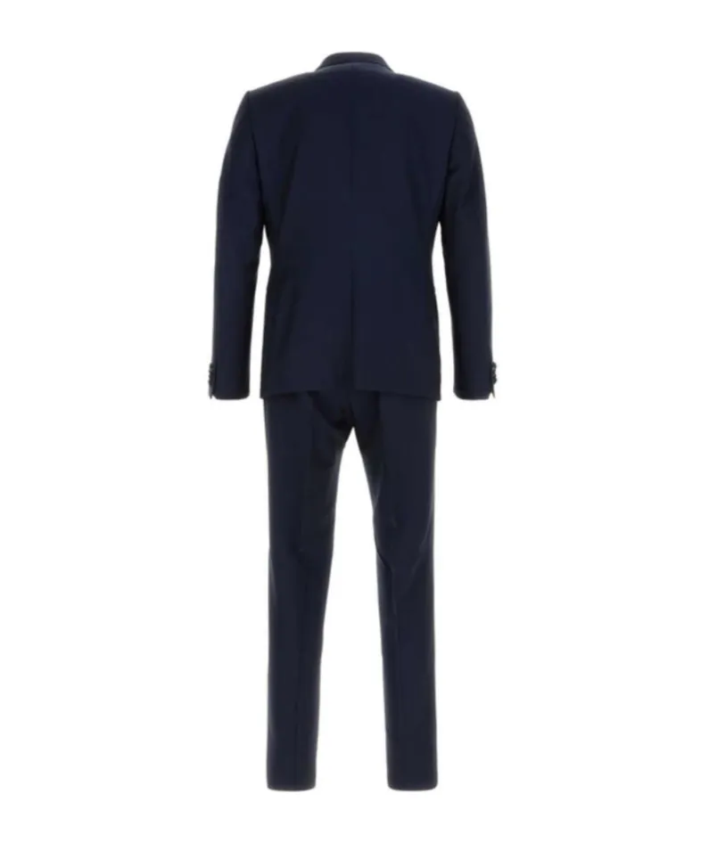 Long-Sleeved Suit