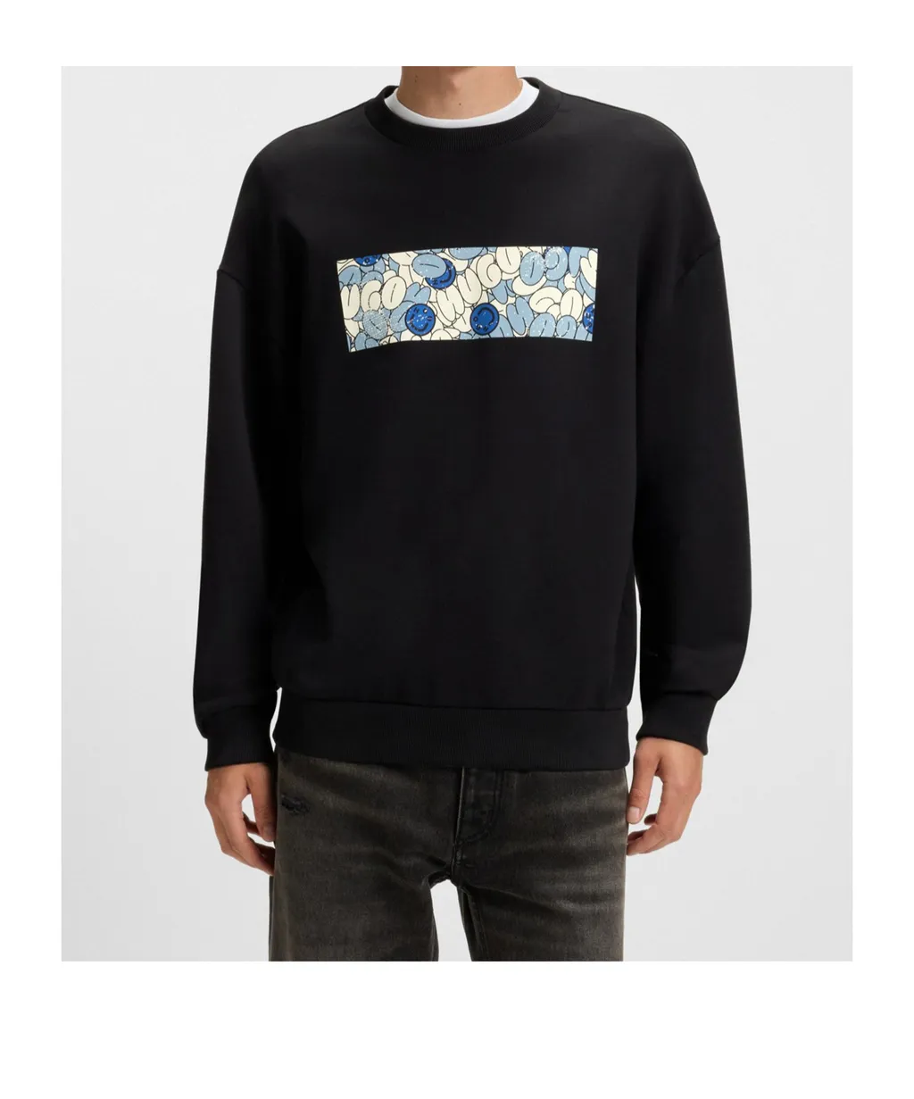 Long-Sleeved Sweatshirt