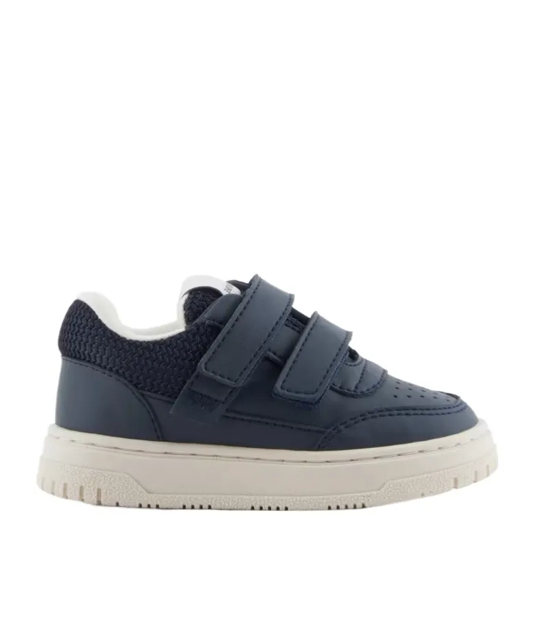Round Toe Sneakers