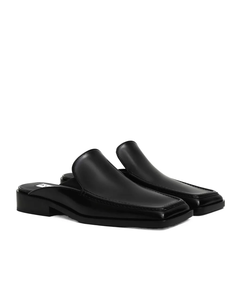 AlaÏA Square-Toe Mules