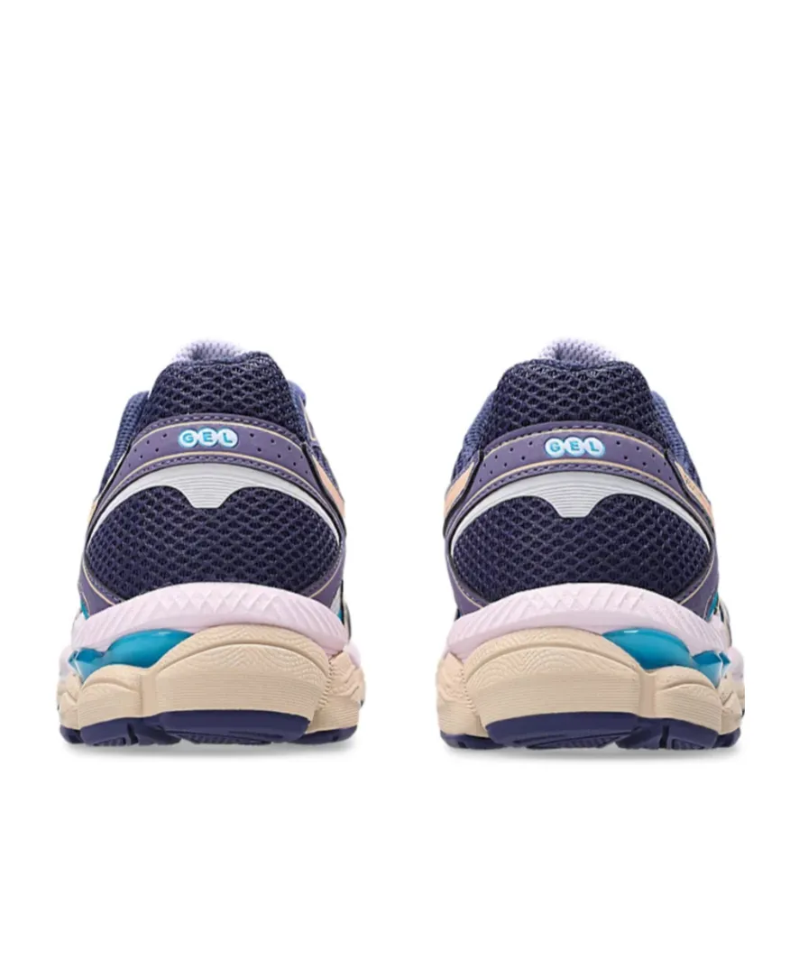 Asics Gel-Cumulus 16 Lace-Up Sneakers