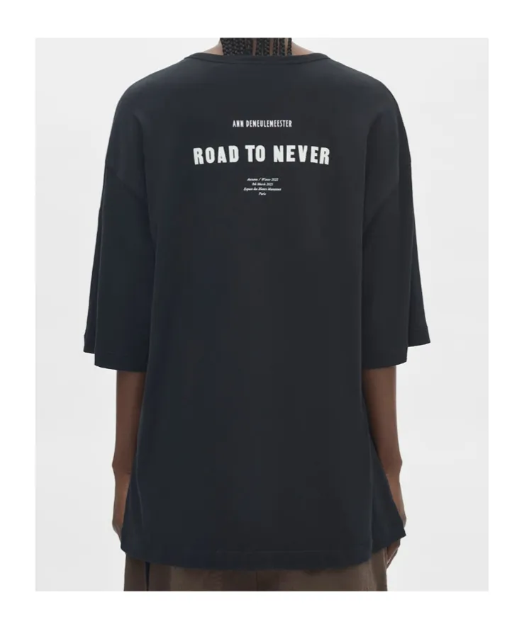 Short-Sleeved T-Shirt
