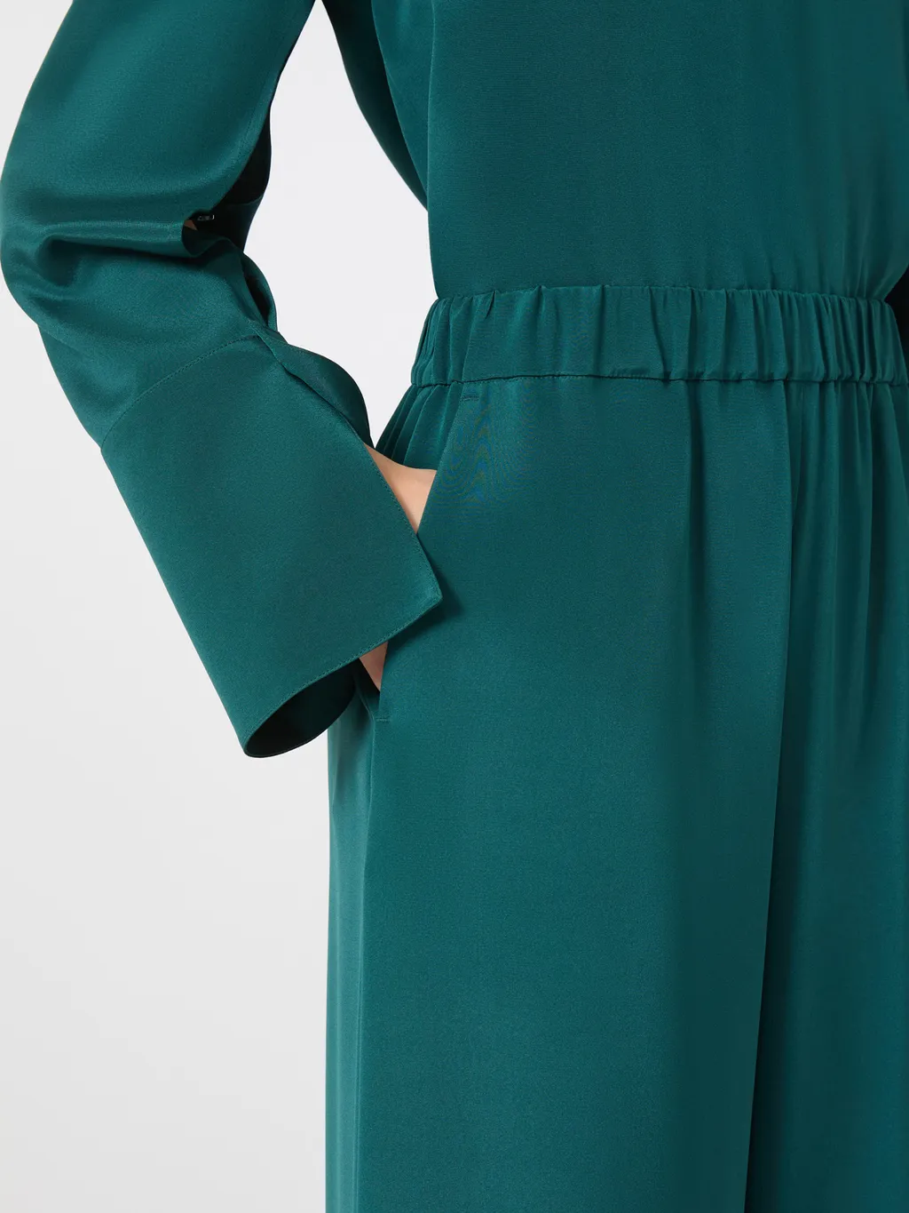 Comfortable Trousers In Stretch Crpe De Chine