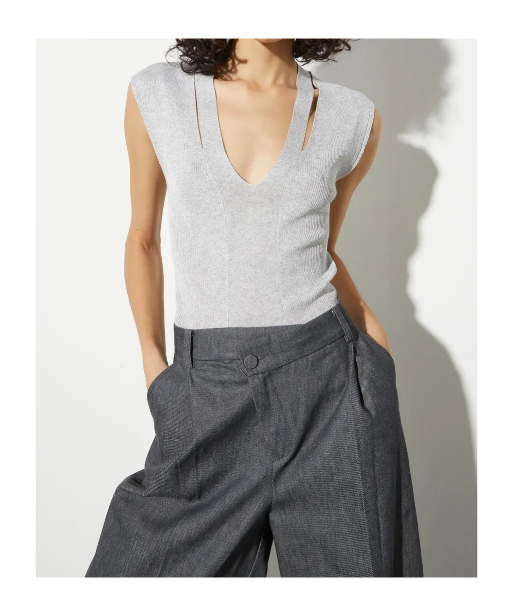 Cut-Out Ribbed T-Shirt
