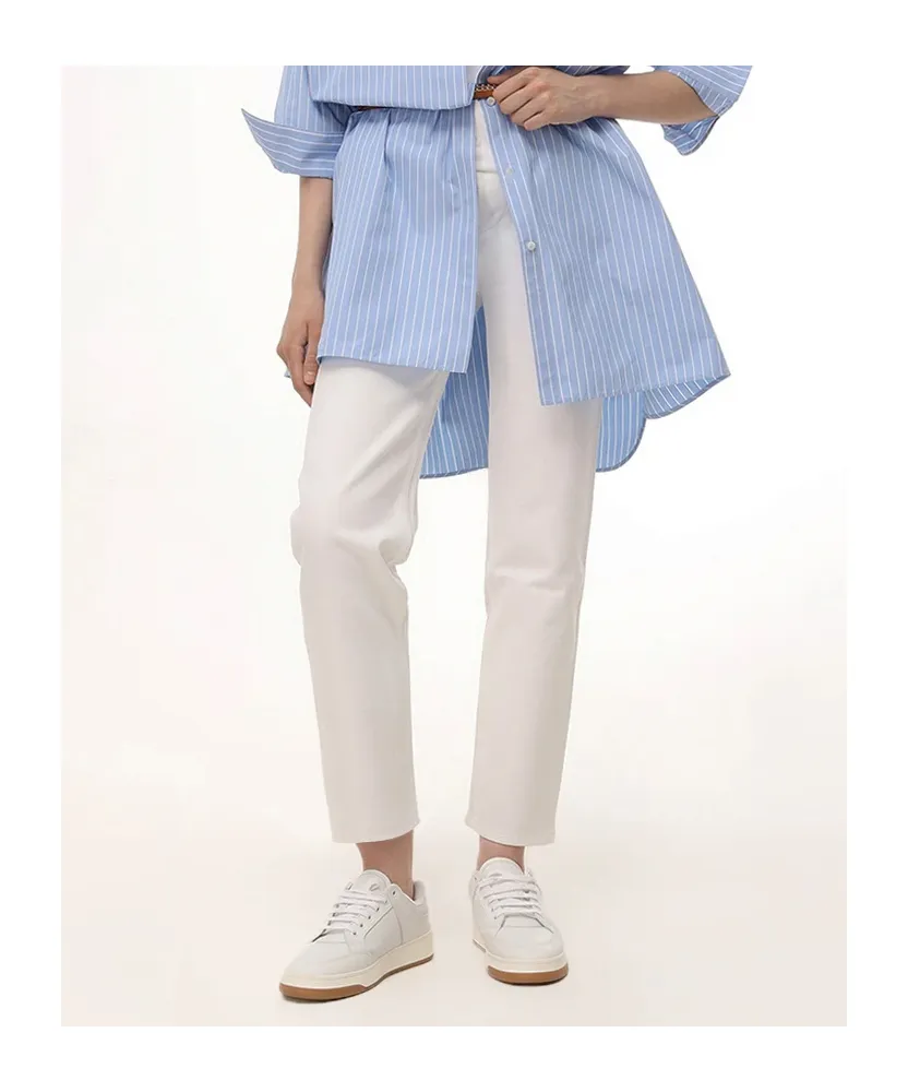 Straight-Leg Jeans