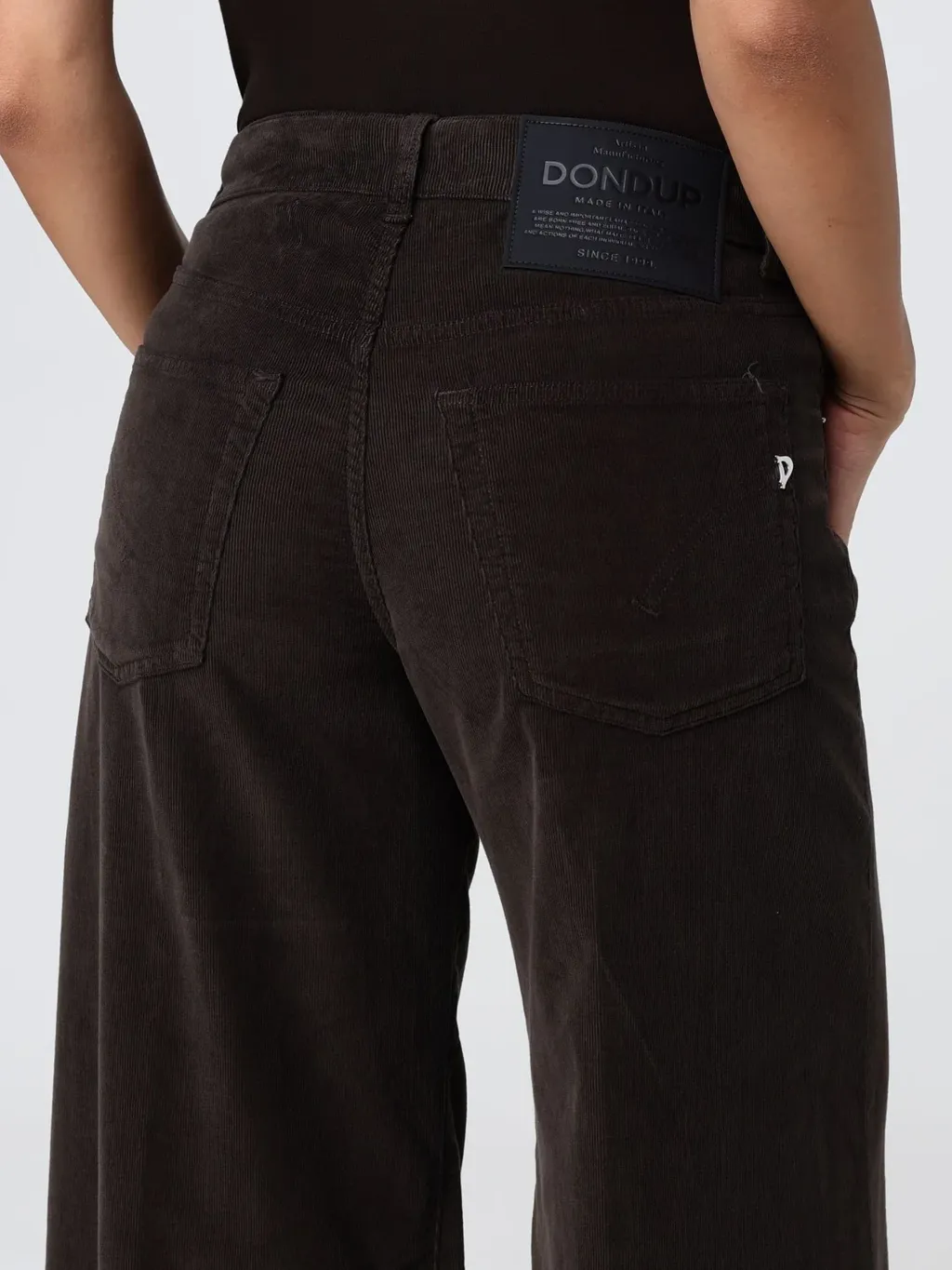 Marlen Very Wide-Leg Jeans