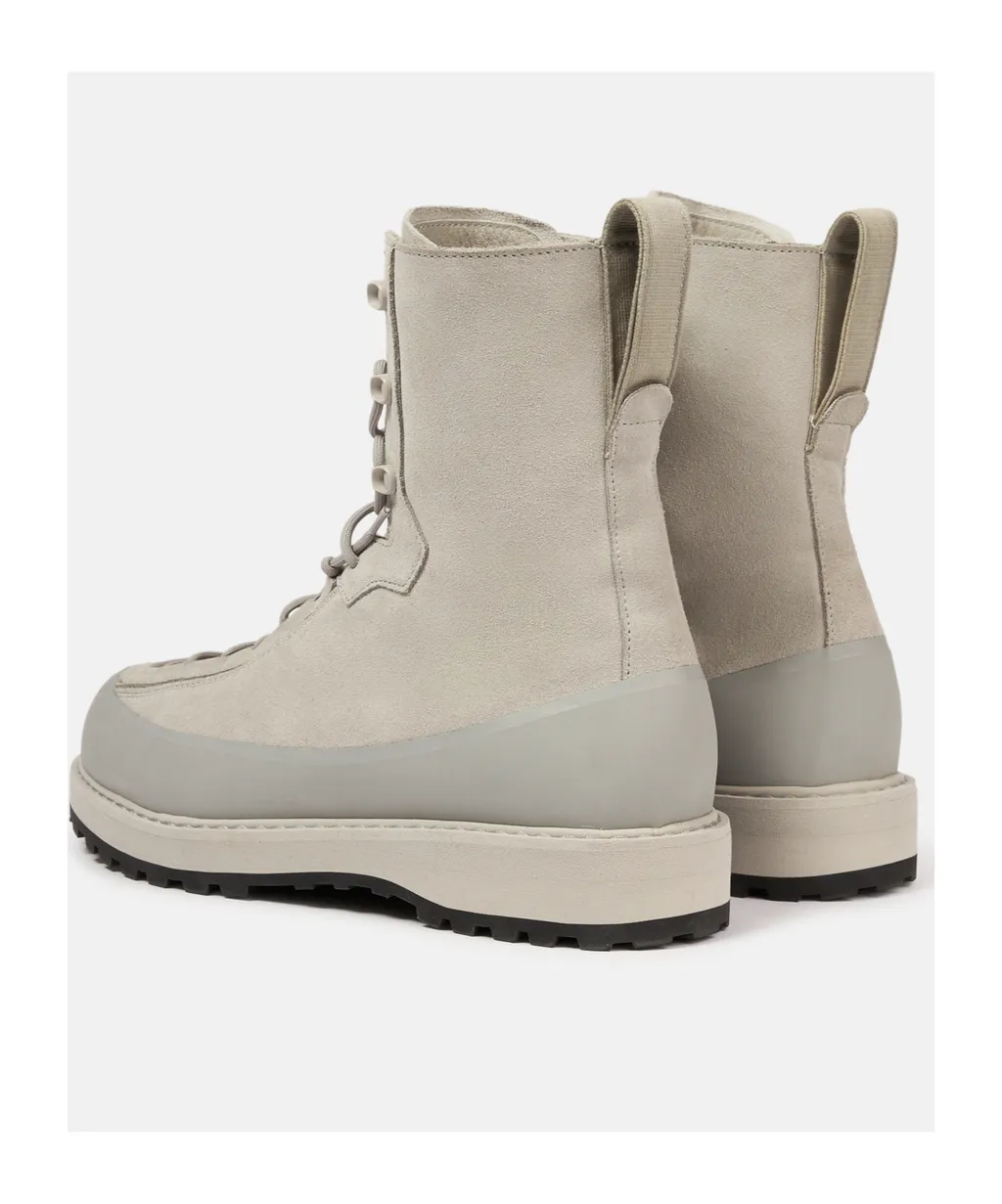 Hiking Boot With Dual Lacing And Lug Sole