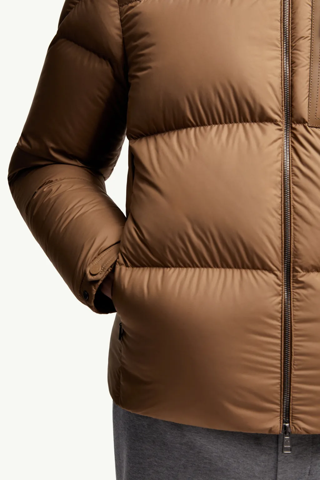 Moncler Chinon Square-Quilted Short Puffer Jacket