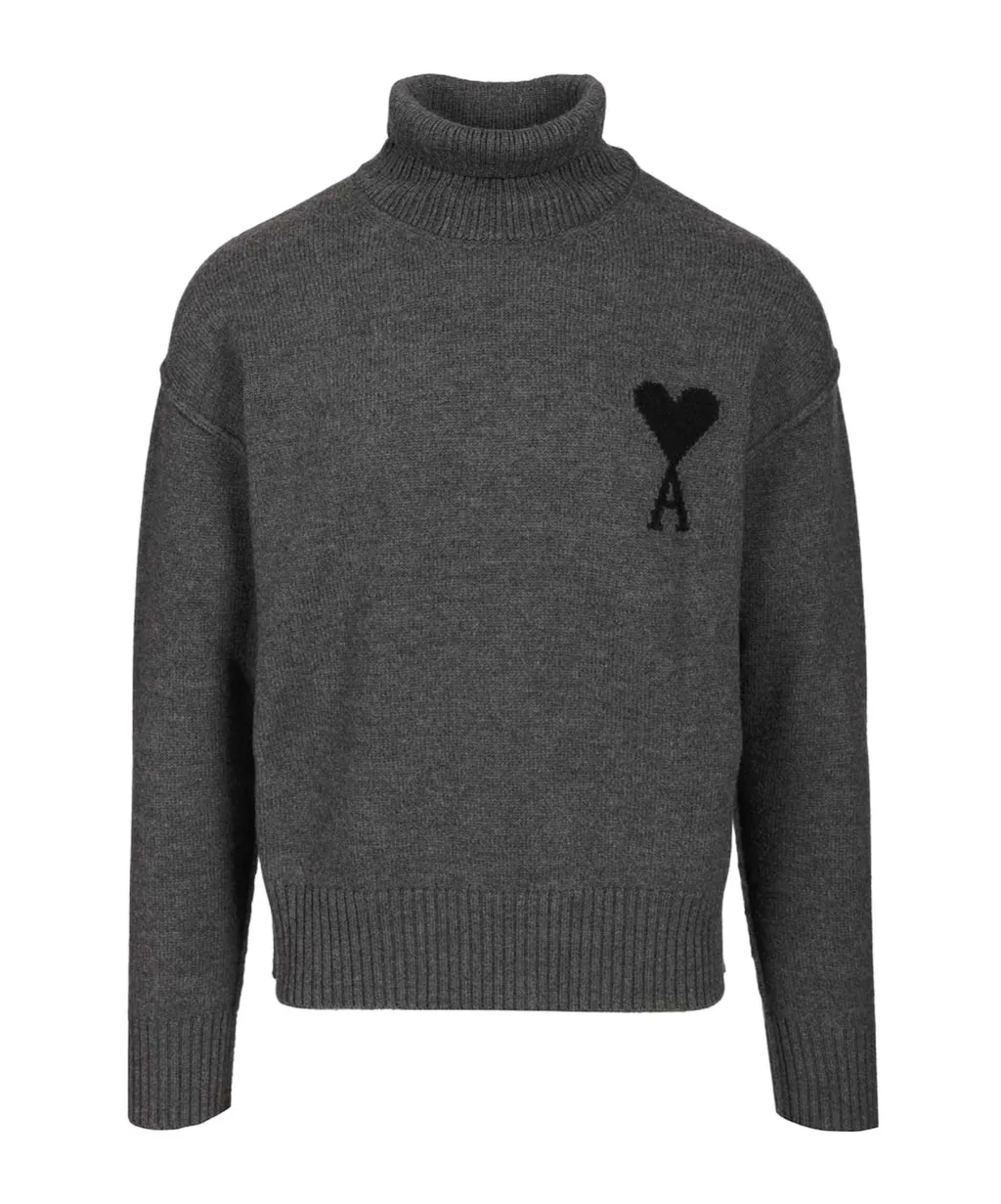 Heart Appliqué Roll-Neck Knitwear