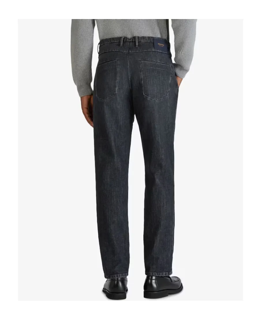 Pleated Jeans