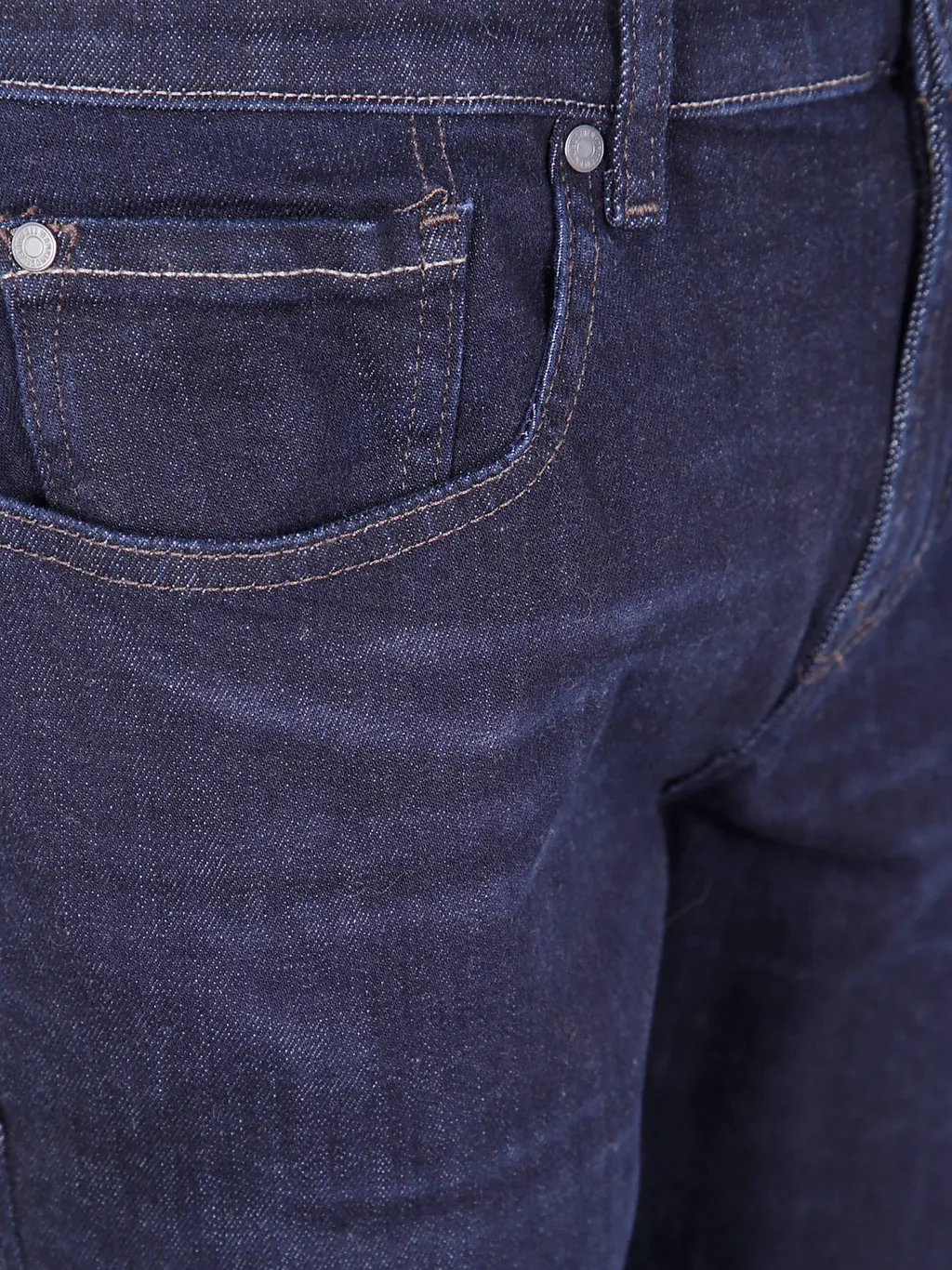 Figure-Hugging Jeans