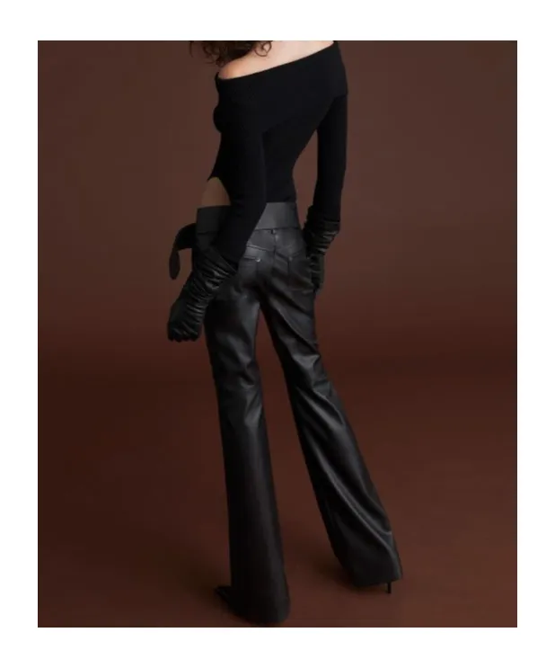 Off-Shoulder Long-Sleeved Bodysuit