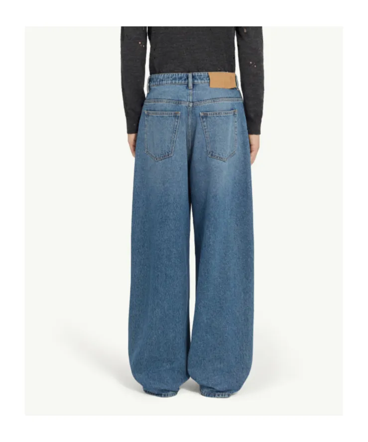 Wide-Leg Jeans