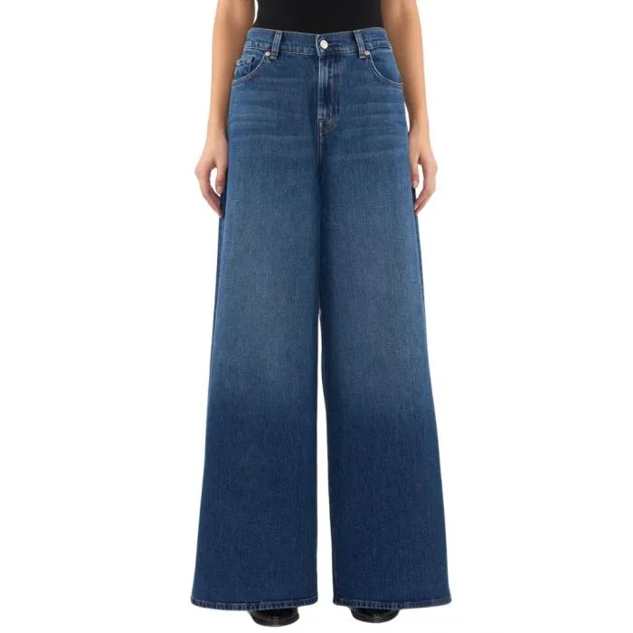 High-Waisted Jeans
