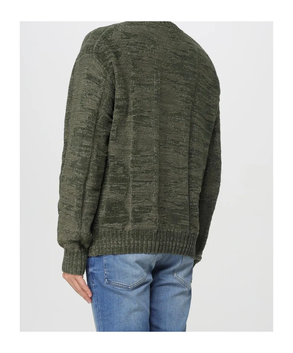Long-Sleeved Knitted Sweater