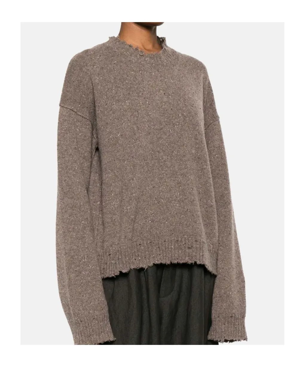 Long-Sleeved Knitwear