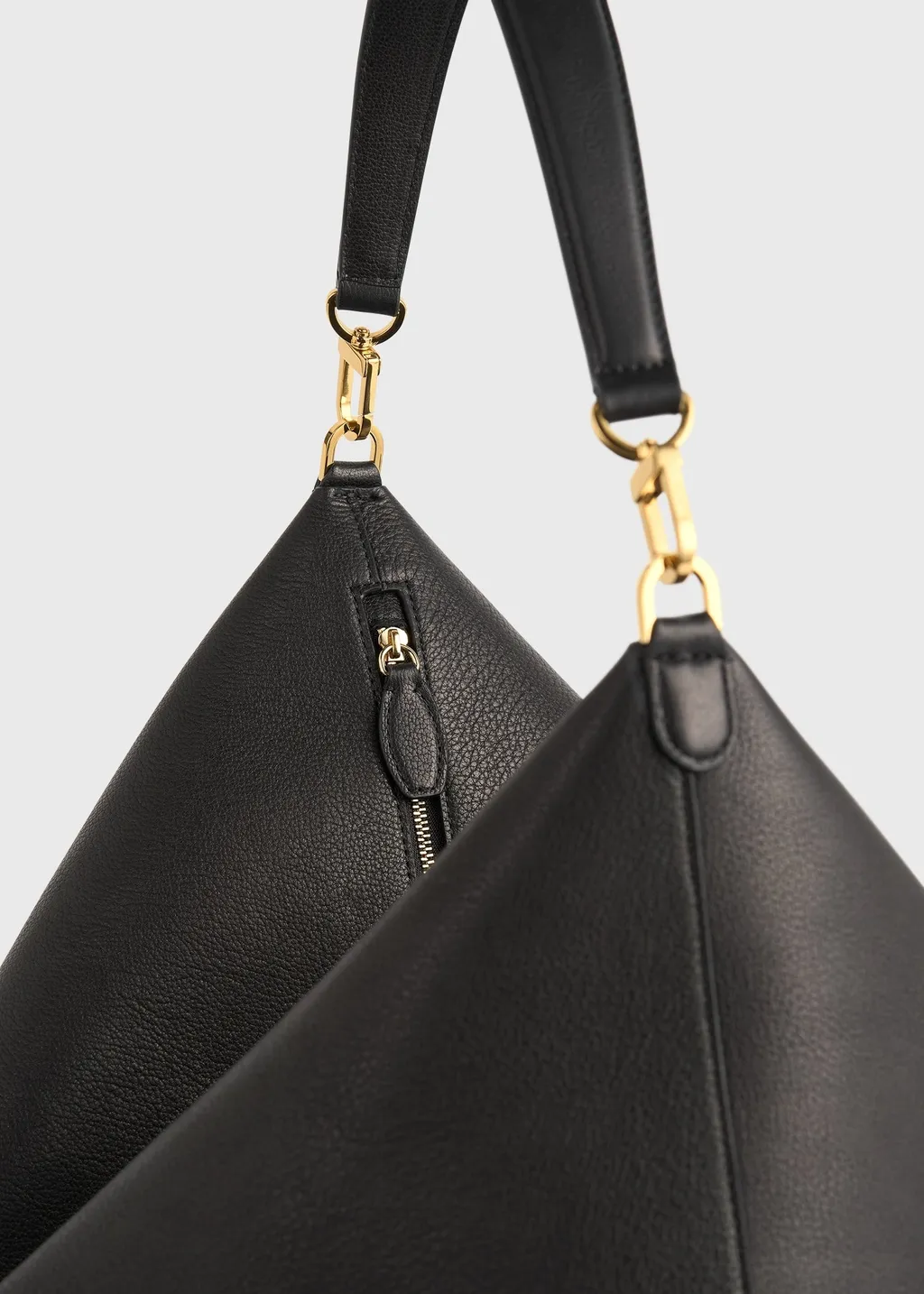 TotÊMe Bevel Shoulder Bag