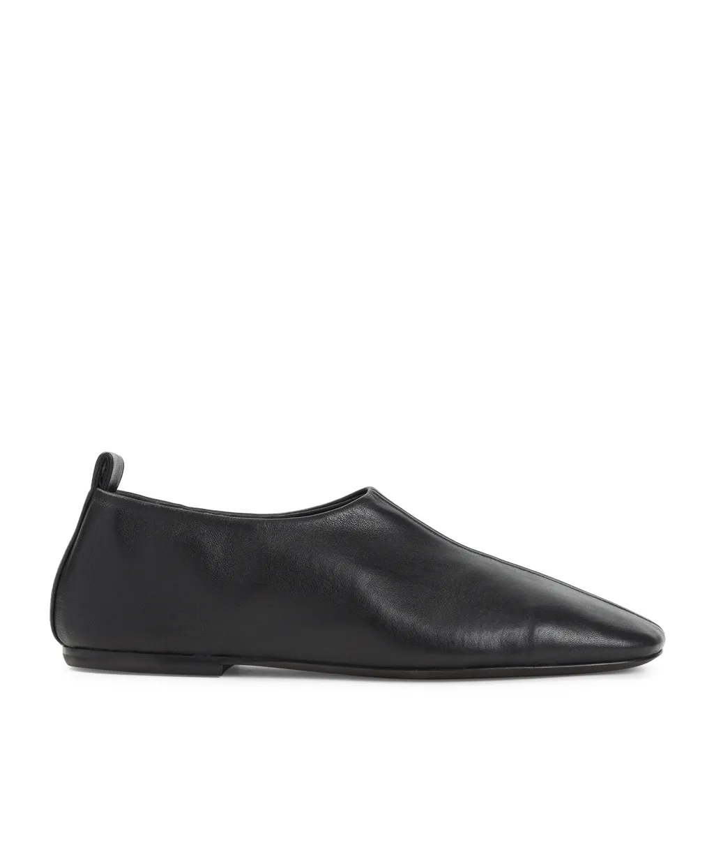 Square Toe Casual Shoes