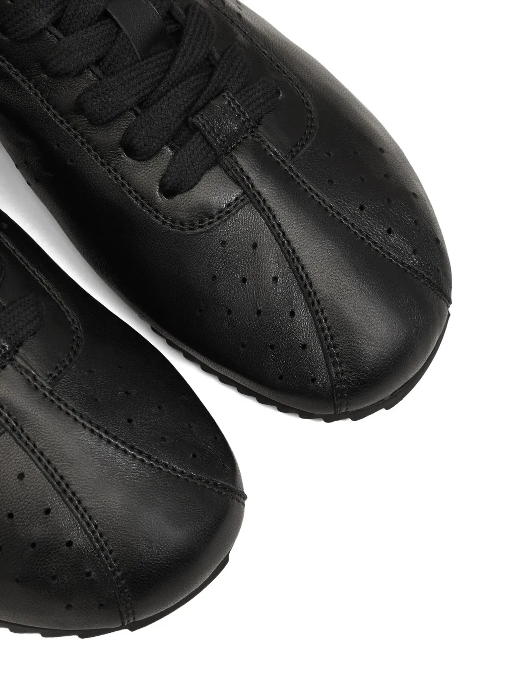 Round Toe Low-Top Casual Shoes