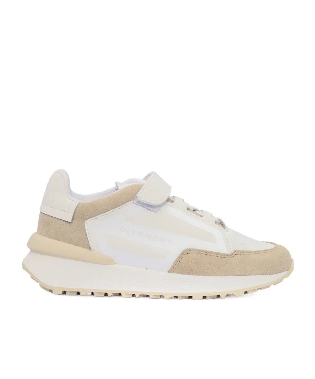 Logo Sneakers