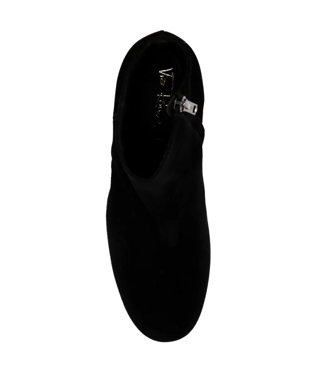 Round-Toe Ankle Boots