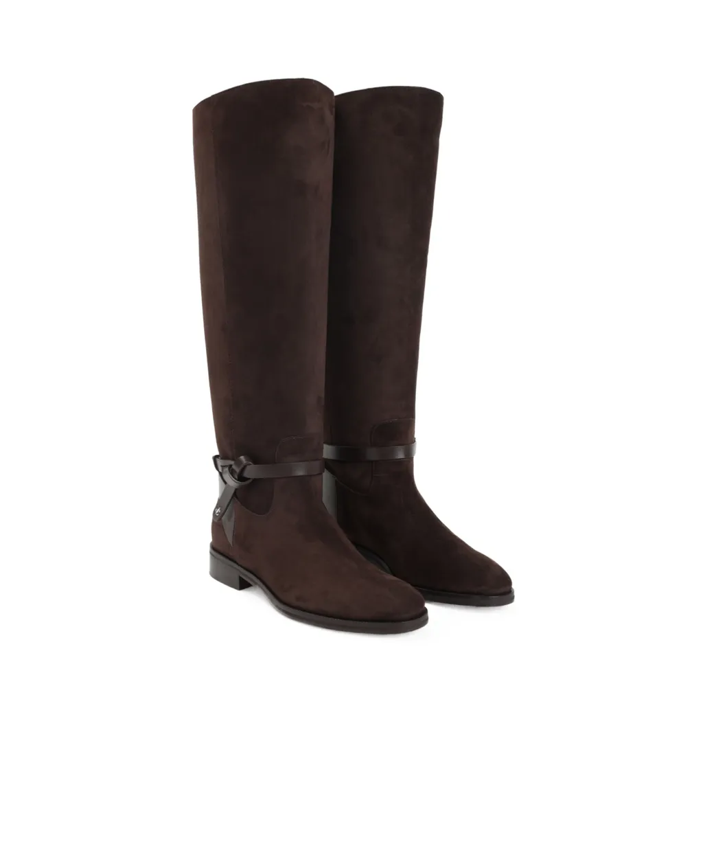 Round Toe Boots