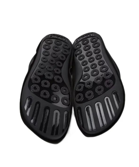 X Issey Miyake Peu Form Leather Slippers