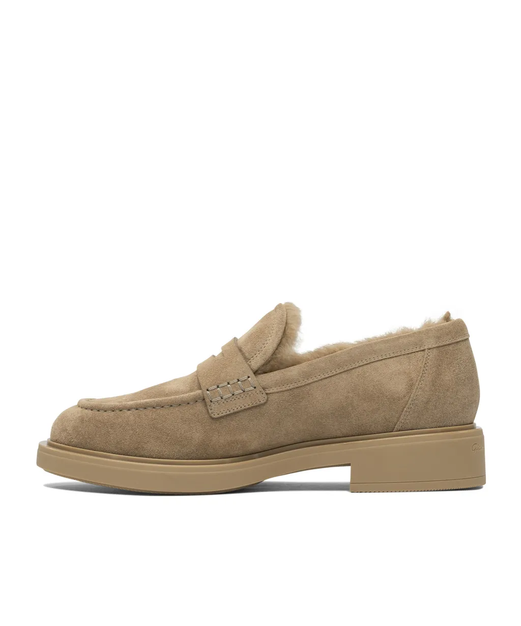 Round Toe Loafers