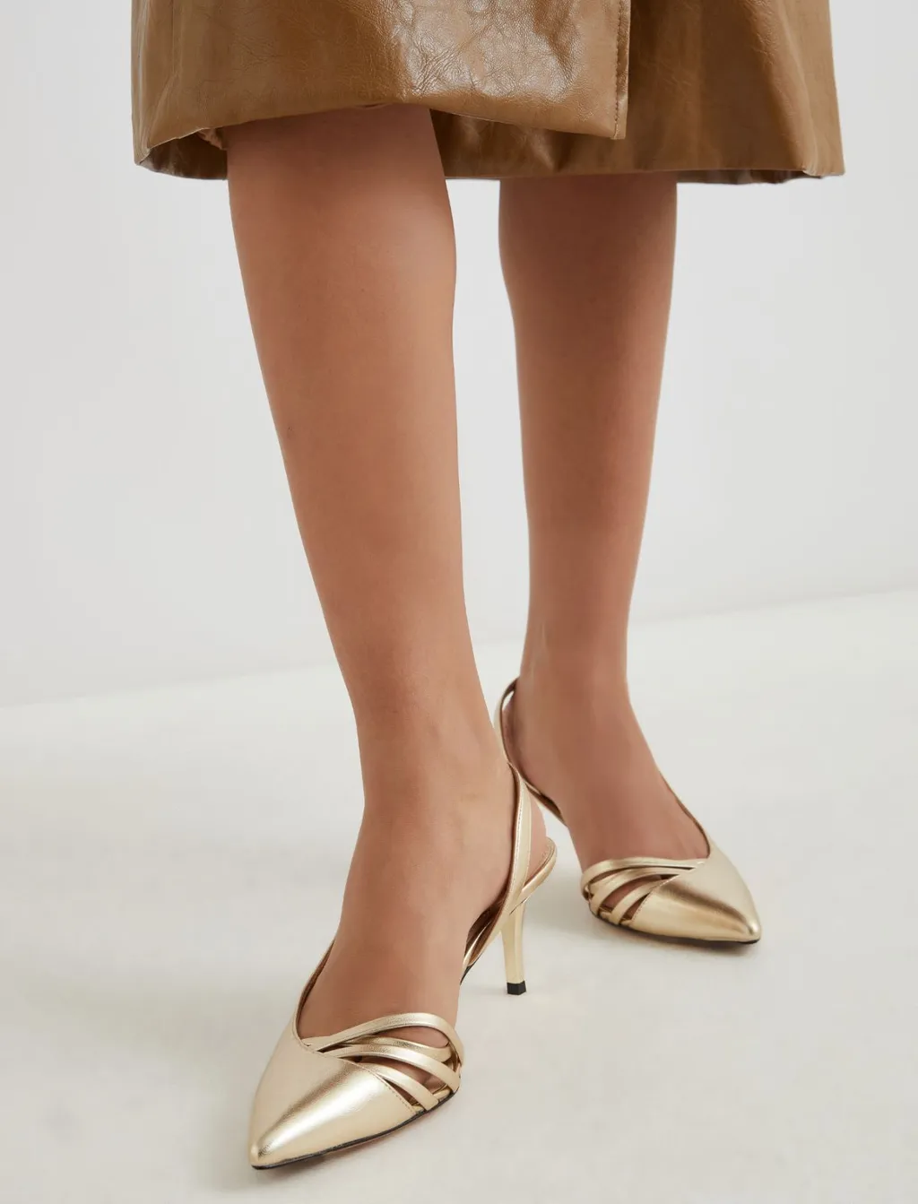 Pointed-Toe High-Heeled Sandals
