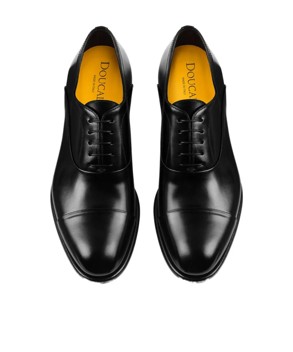 Doucal's Oxford Lace-Up Shoes