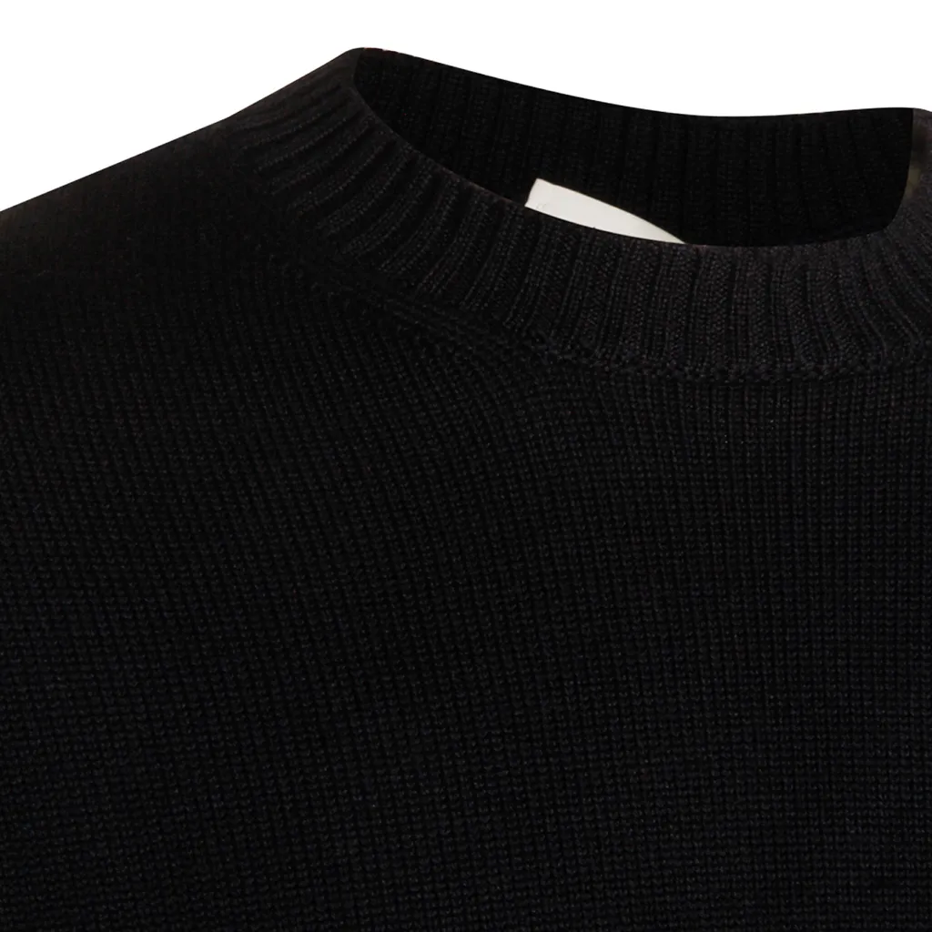 Crew Neck Long-Sleeved Sweater