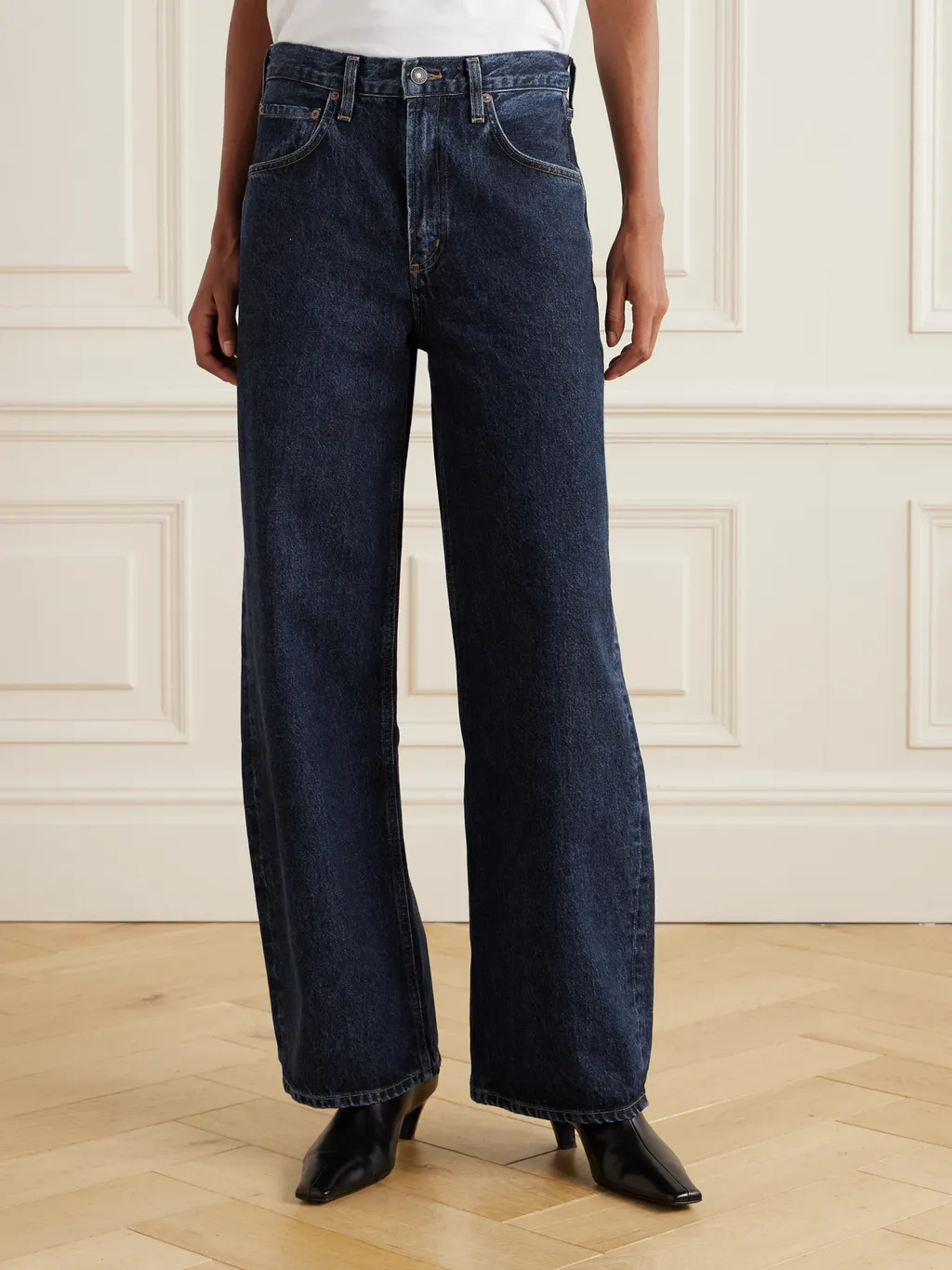 Low Curve Jeans