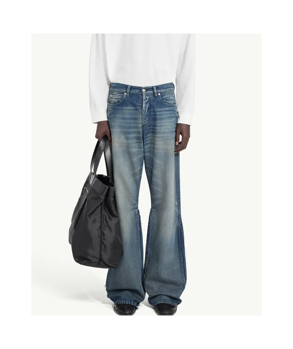 Flared Jeans