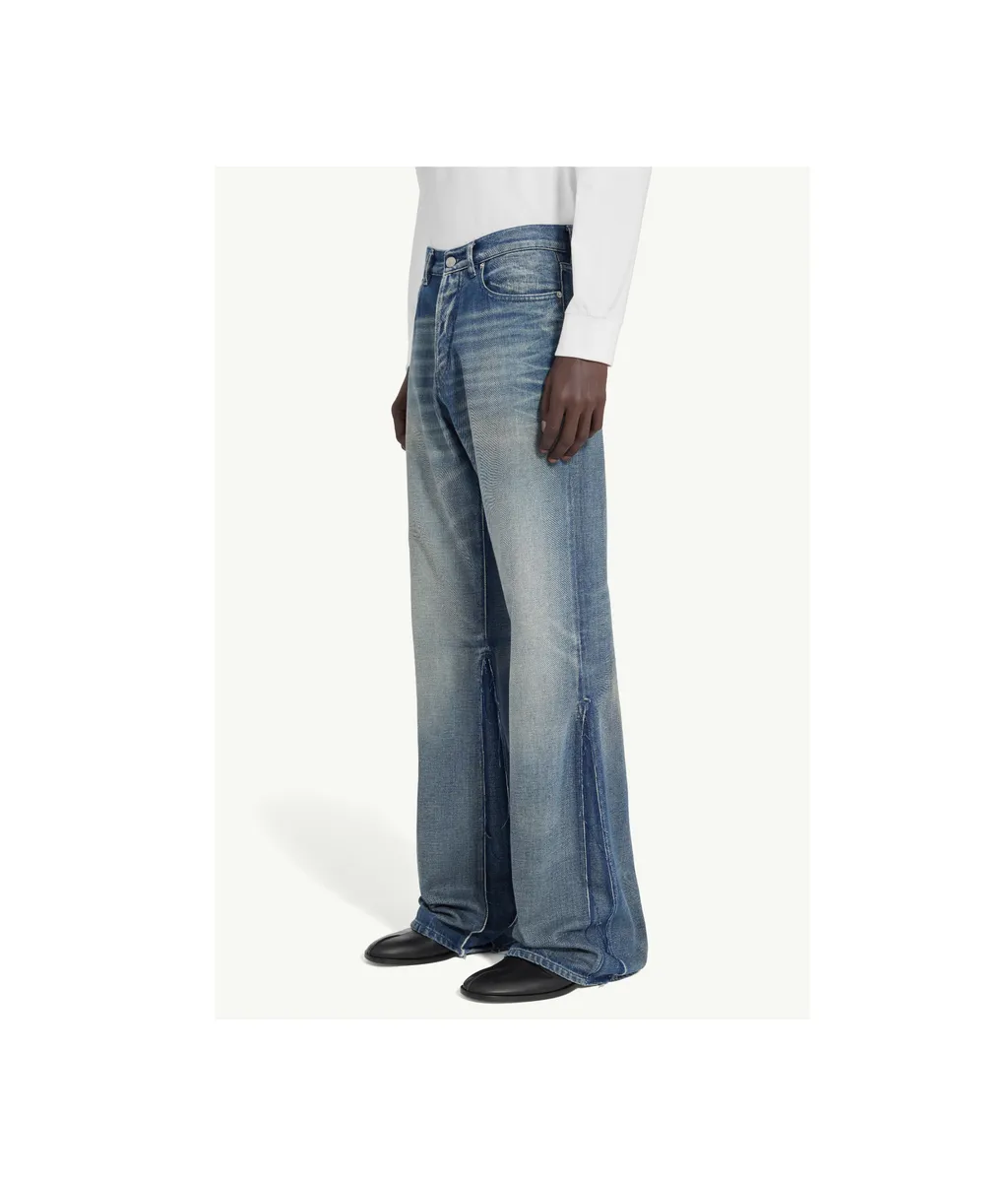 Flared Jeans
